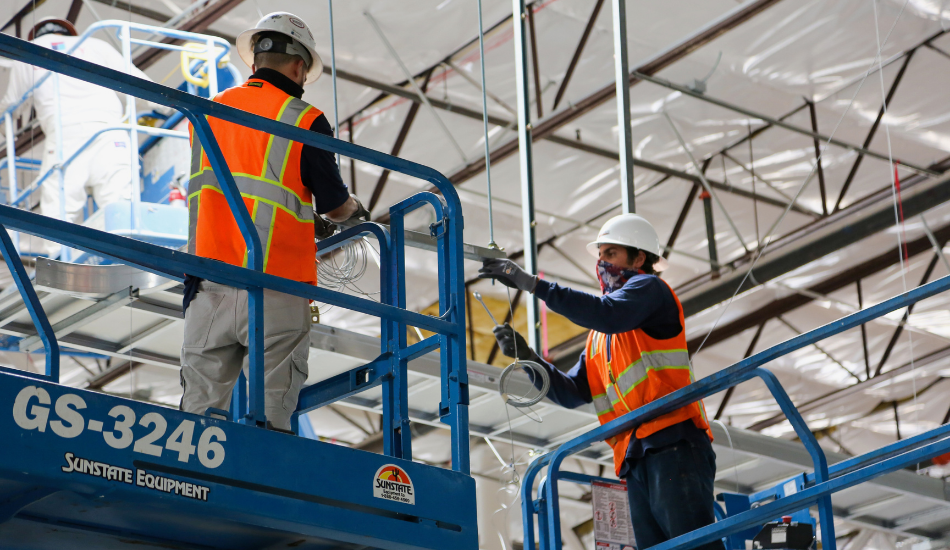 Prime Employees on Lifts