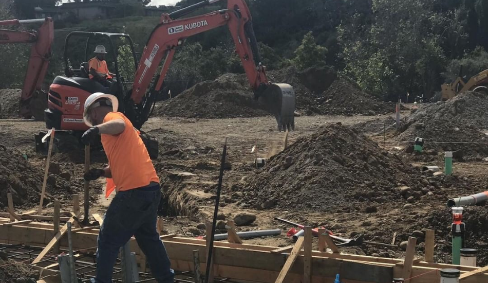 Underground Department Digging